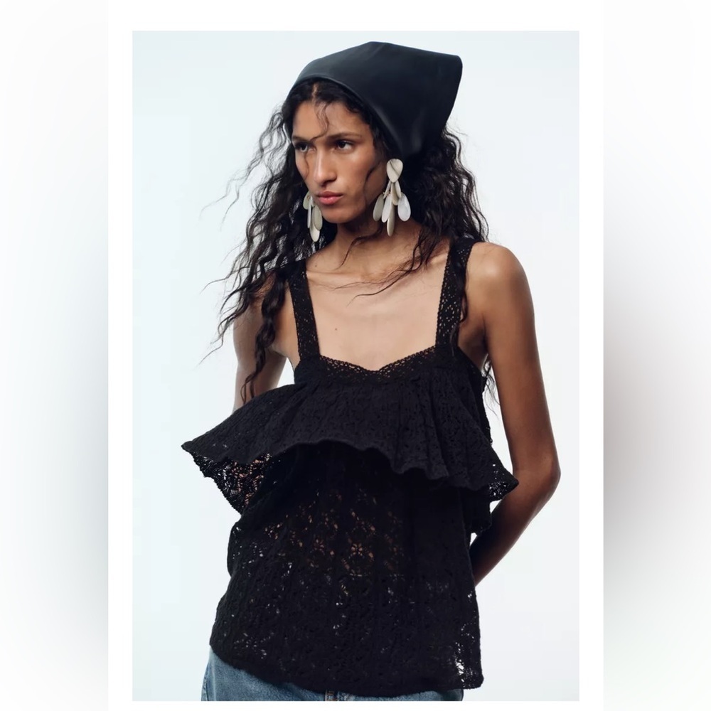 Zara POINTELLE KNIT RUFFLE TOP Sz L black